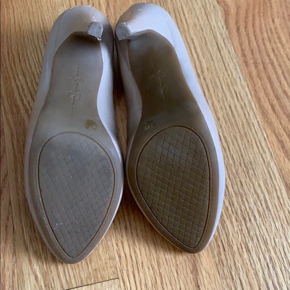 Jessica Simpson Nude Heels - Picture 4 of 8
